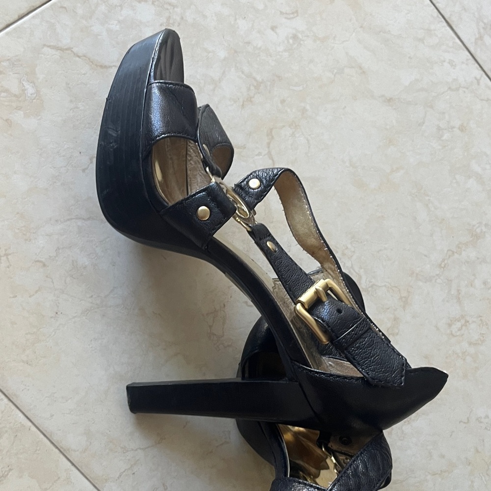 Michael Kors Black and Gold Women's Heels 8 1/2 - Picture 7 of 10